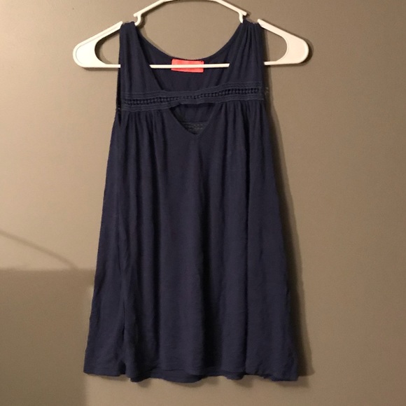 Tank top - Picture 2 of 5